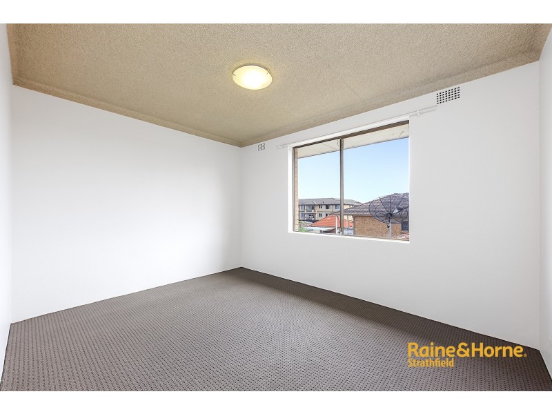 1/73 Clissold Pde, Campsie NSW 2194