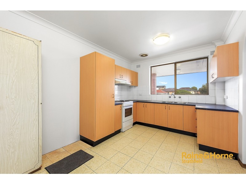 1/73 Clissold Pde, Campsie NSW 2194