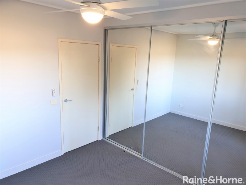 227/25 Bennelong Road, Wentworth Point NSW 2127