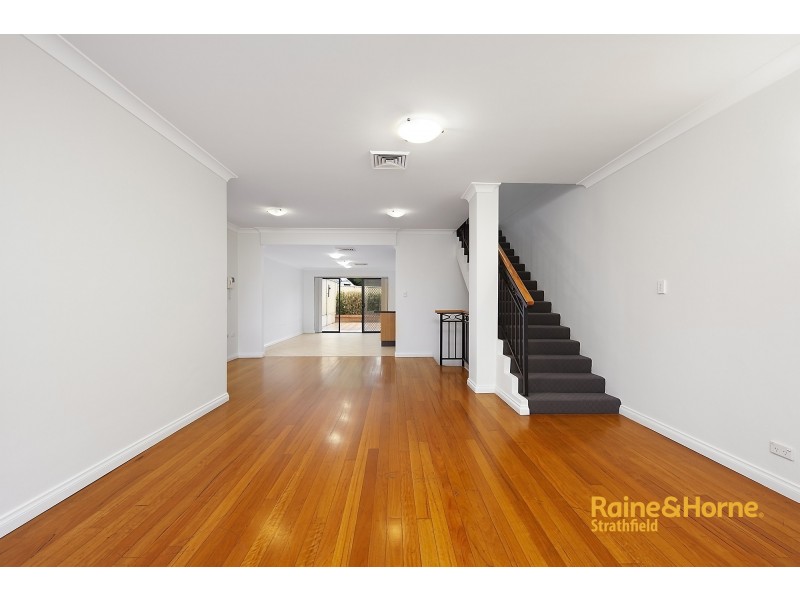 7/31 LOFTUS CRESCENT, Homebush NSW 2140
