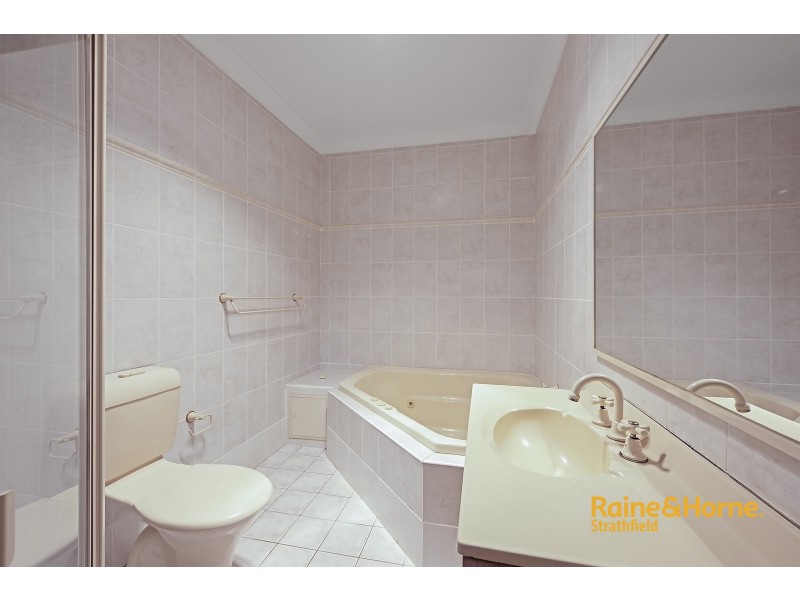 7/31 LOFTUS CRESCENT, Homebush NSW 2140