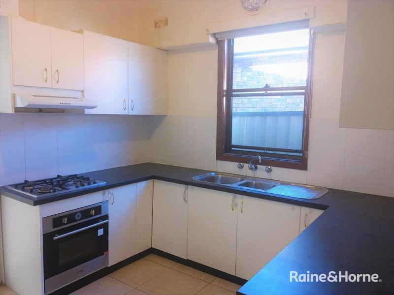 14 Pegler St, Granville NSW 2142