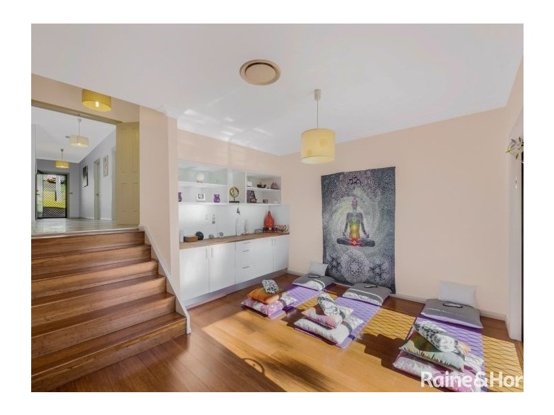37 Kailua Ave, Budgewoi NSW 2262