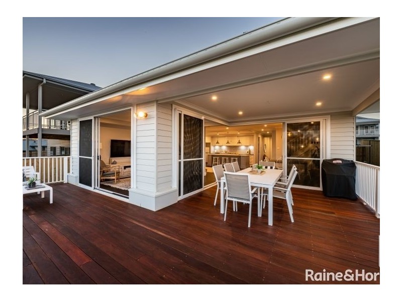 54 Sunnyspot Blvd, Catherine Hill Bay NSW 2281