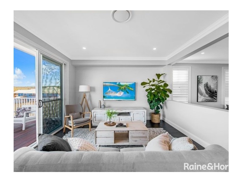 54 Sunnyspot Blvd, Catherine Hill Bay NSW 2281