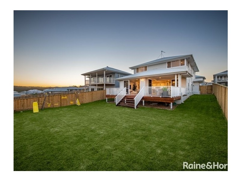 54 Sunnyspot Blvd, Catherine Hill Bay NSW 2281