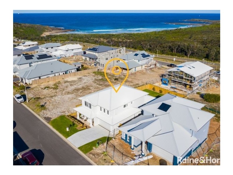 54 Sunnyspot Blvd, Catherine Hill Bay NSW 2281
