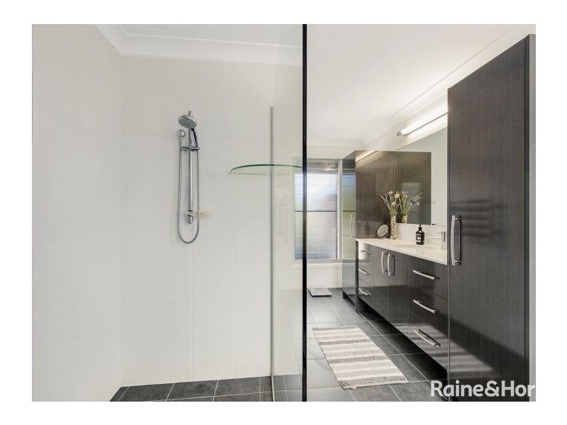 10B Ada Ave, Noraville NSW 2263