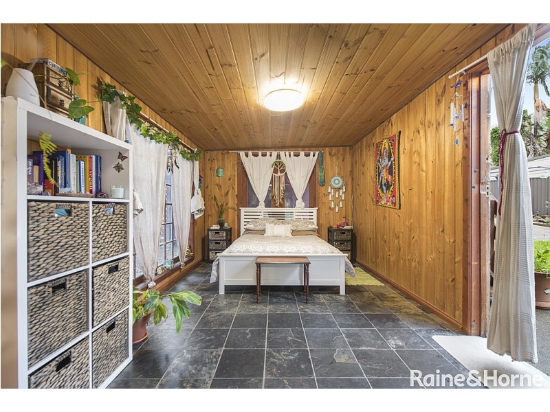 16 Pinaroo Road, Gwandalan NSW 2259