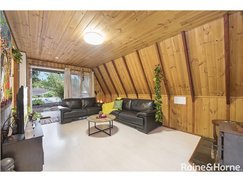 16 Pinaroo Road, Gwandalan NSW 2259