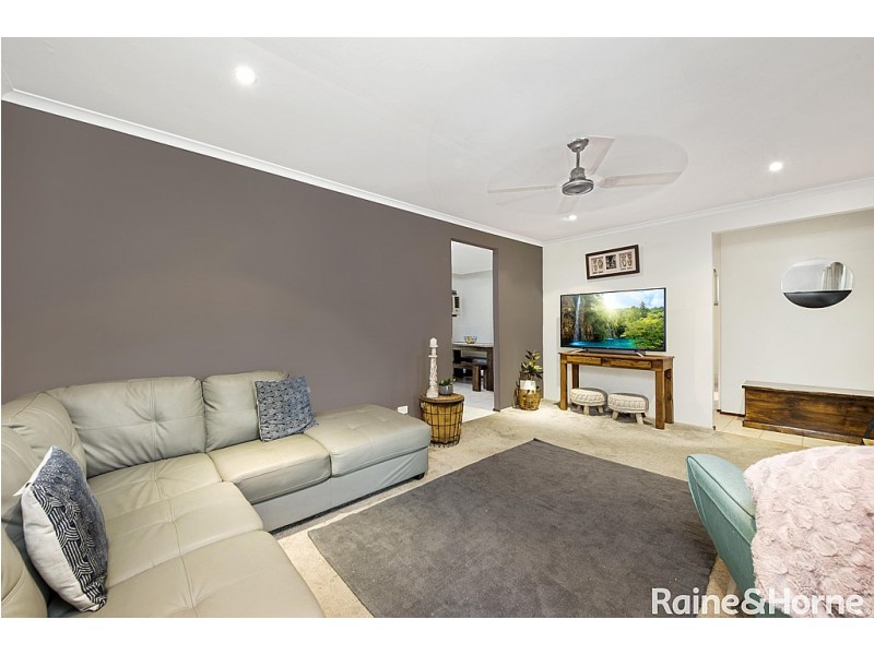 52 Woodlawn Drive, Budgewoi NSW 2262