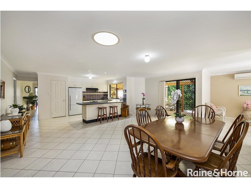 3 Mariner Close, Summerland Point NSW 2259
