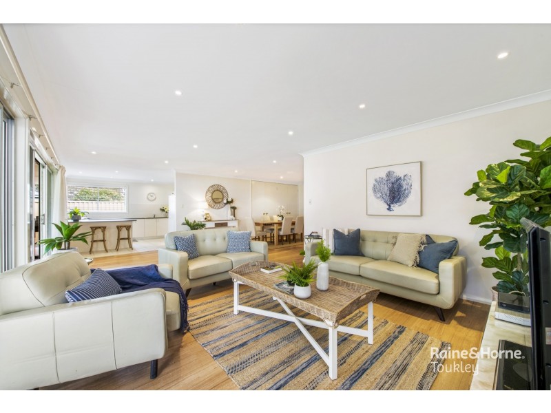 41 Natuna Avenue, Budgewoi NSW 2262