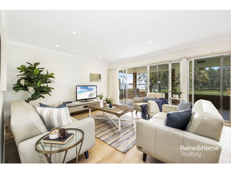 41 Natuna Avenue, Budgewoi NSW 2262