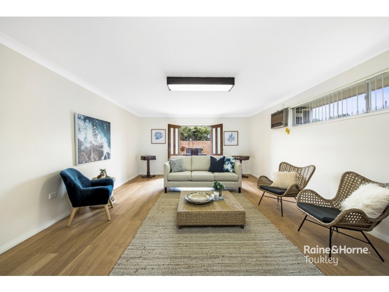 41 Natuna Avenue, Budgewoi NSW 2262