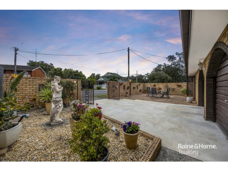 41 Natuna Avenue, Budgewoi NSW 2262
