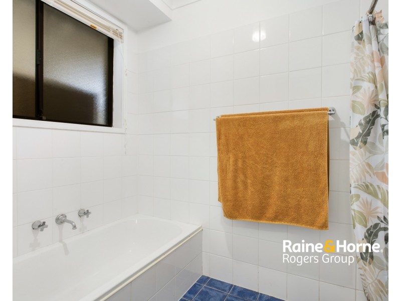 17 McKellar Boulevard, Blue Haven NSW 2262