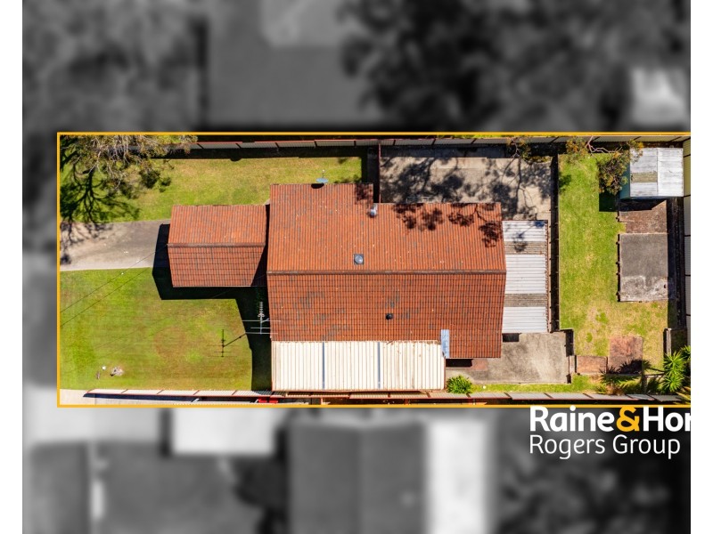 17 McKellar Boulevard, Blue Haven NSW 2262