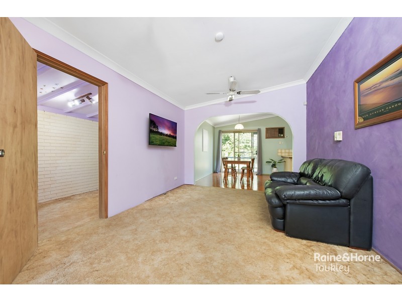 11 Ginganup Road, Summerland Point NSW 2259