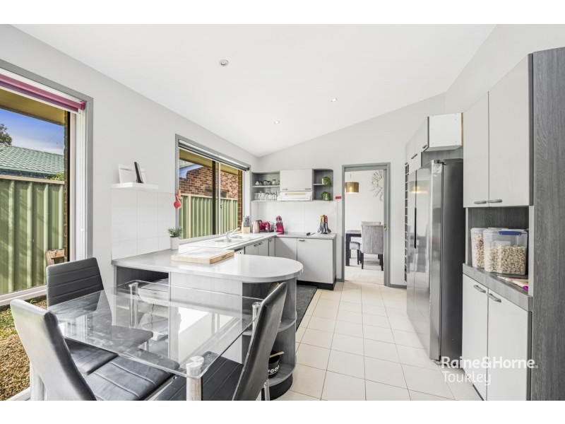 45 Tarwhine Avenue, Chain Valley Bay NSW 2259