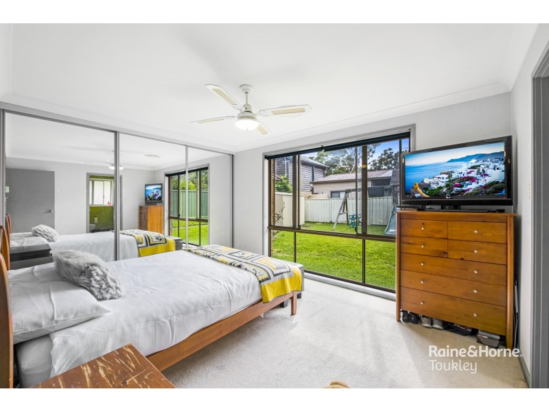 45 Tarwhine Avenue, Chain Valley Bay NSW 2259