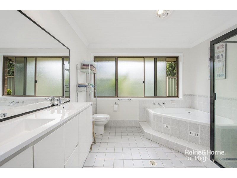 45 Tarwhine Avenue, Chain Valley Bay NSW 2259