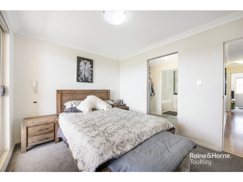 29/92 John Whiteway Drive, Gosford NSW 2250