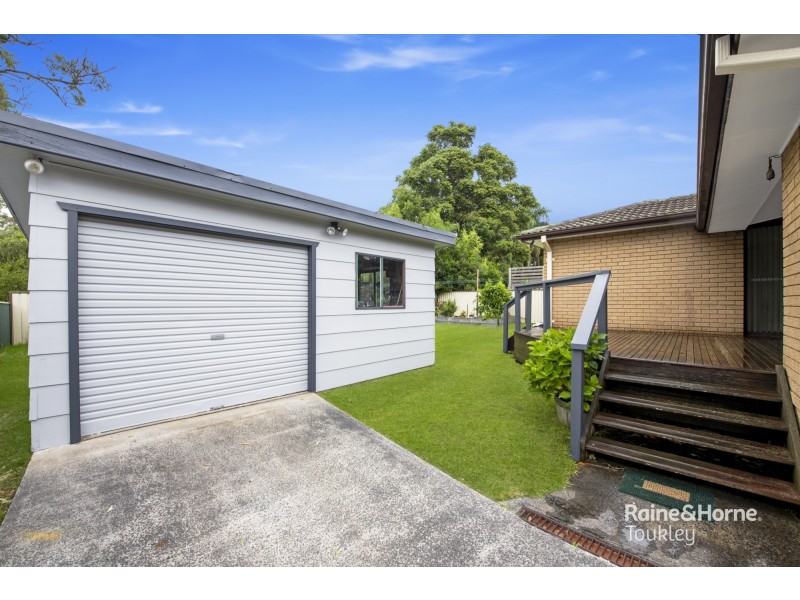 28 Charmhaven Avenue, Charmhaven NSW 2263