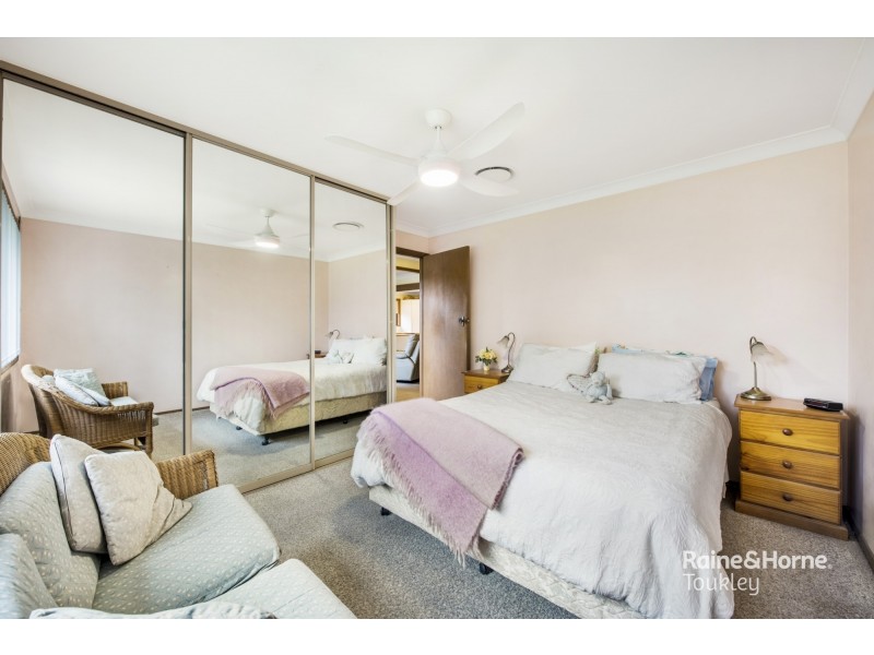 28 Charmhaven Avenue, Charmhaven NSW 2263