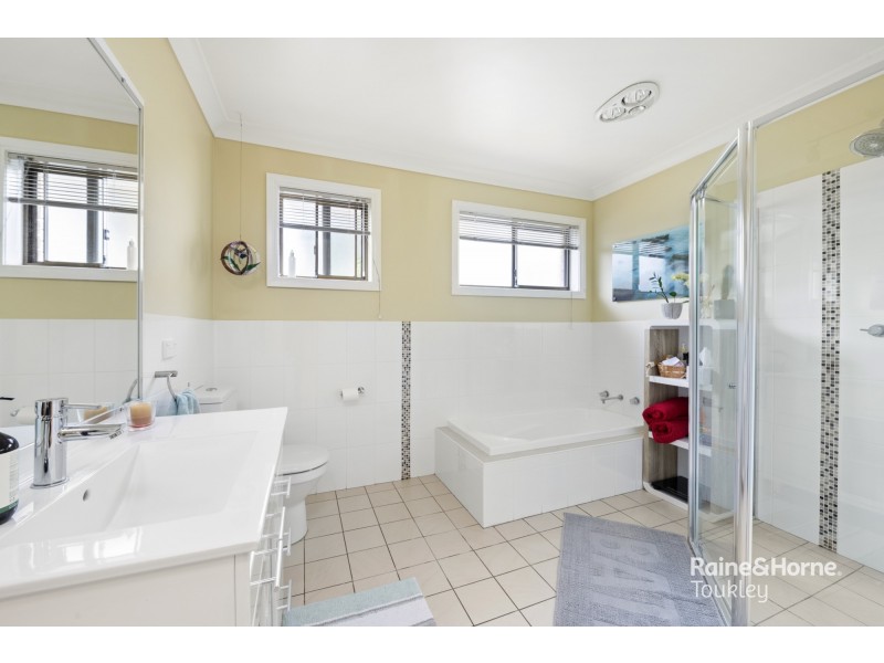 38 Laelana Avenue, Budgewoi NSW 2262