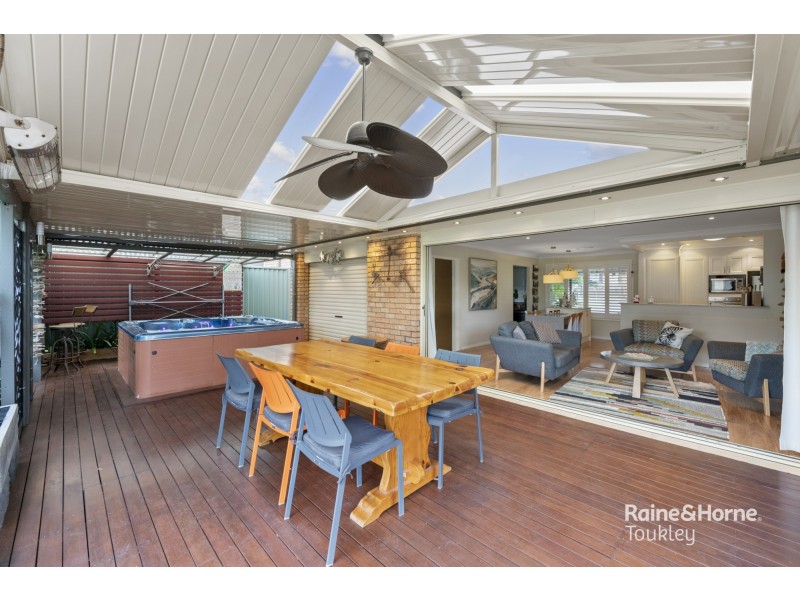 38 Laelana Avenue, Budgewoi NSW 2262