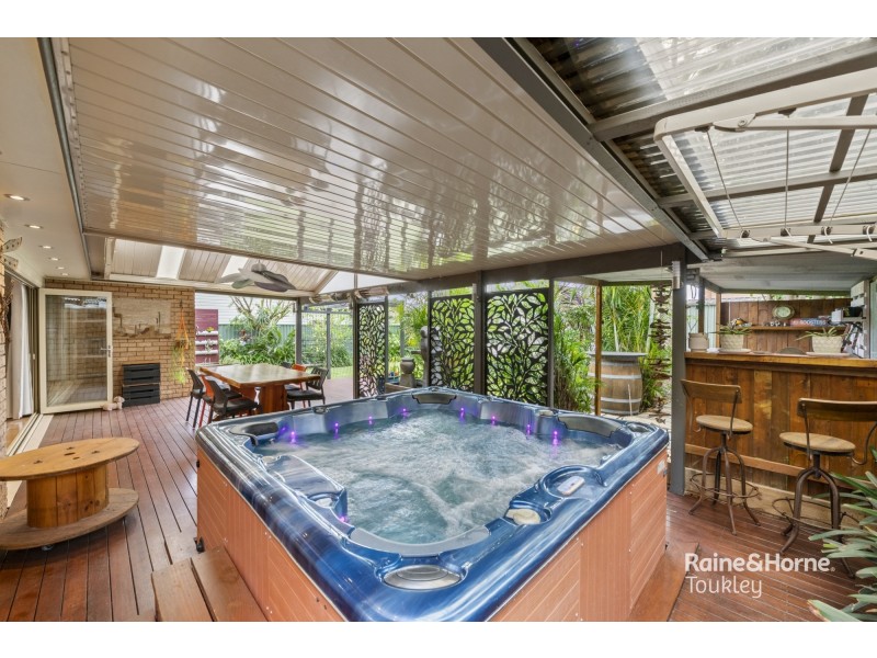 38 Laelana Avenue, Budgewoi NSW 2262