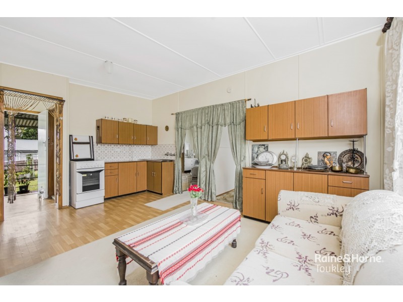 204 Stanley Street, Kanwal NSW 2259