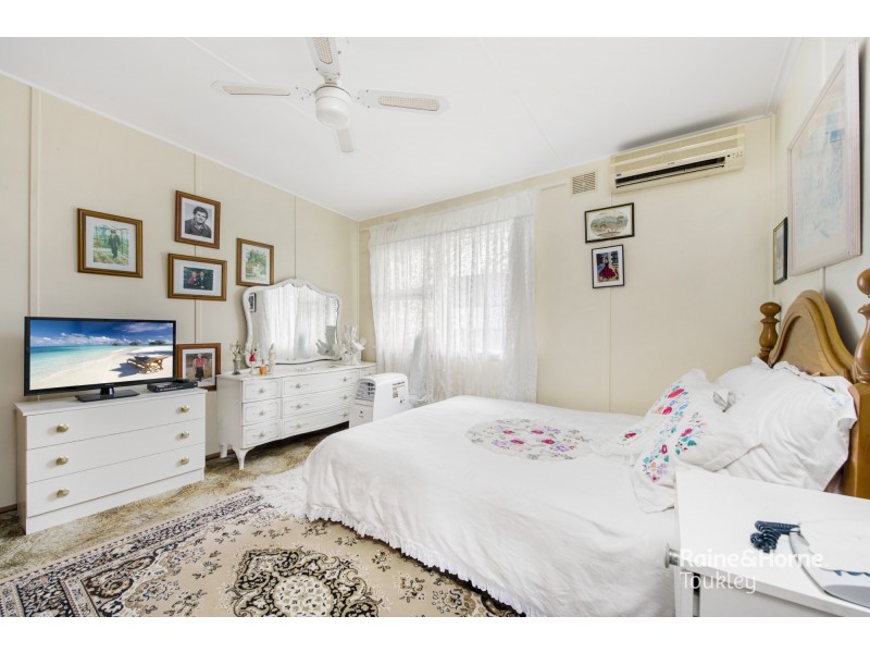 204 Stanley Street, Kanwal NSW 2259