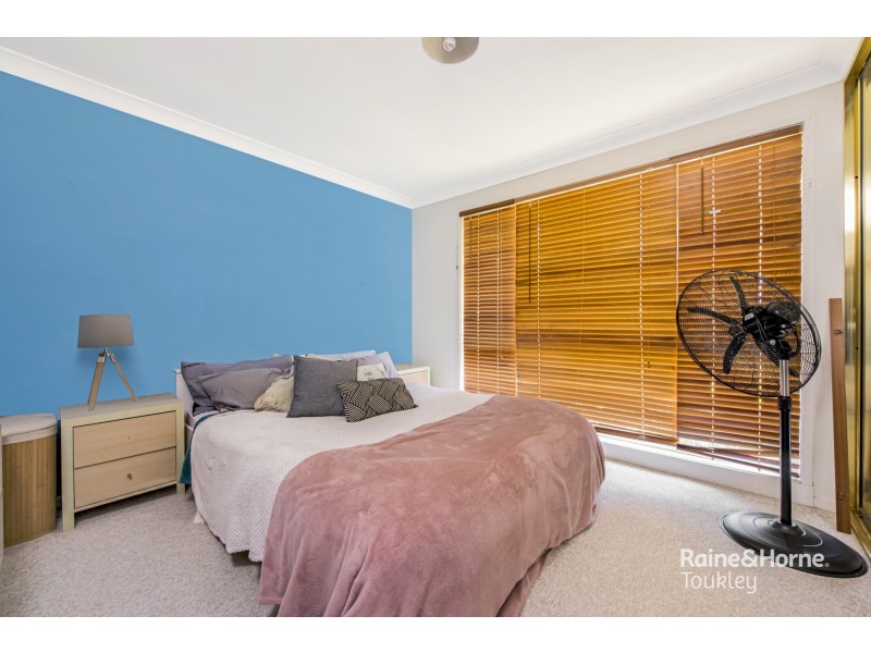 18 Mundara Close, Buff Point NSW 2262