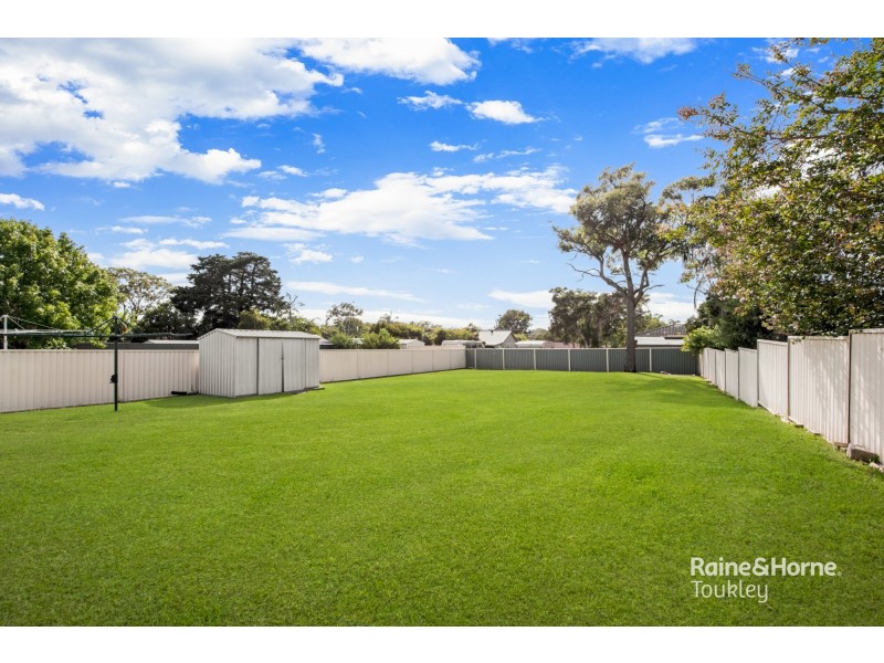 23 Nacooma Road, Buff Point NSW 2262