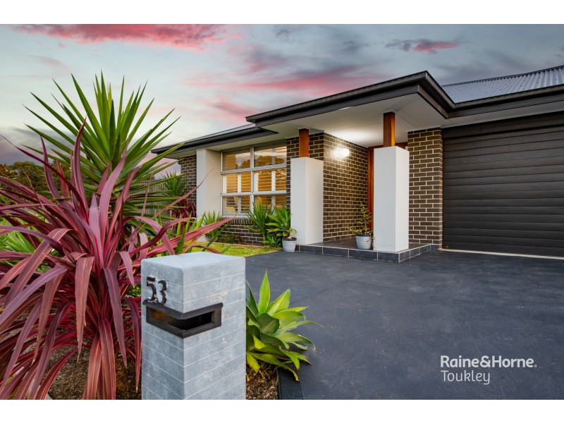 53 Voyager Street, Wadalba NSW 2259