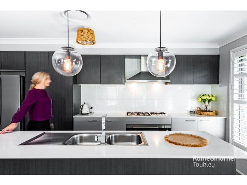 53 Voyager Street, Wadalba NSW 2259