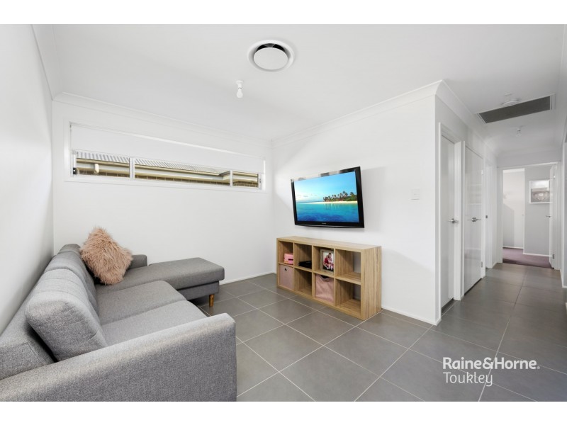 53 Voyager Street, Wadalba NSW 2259