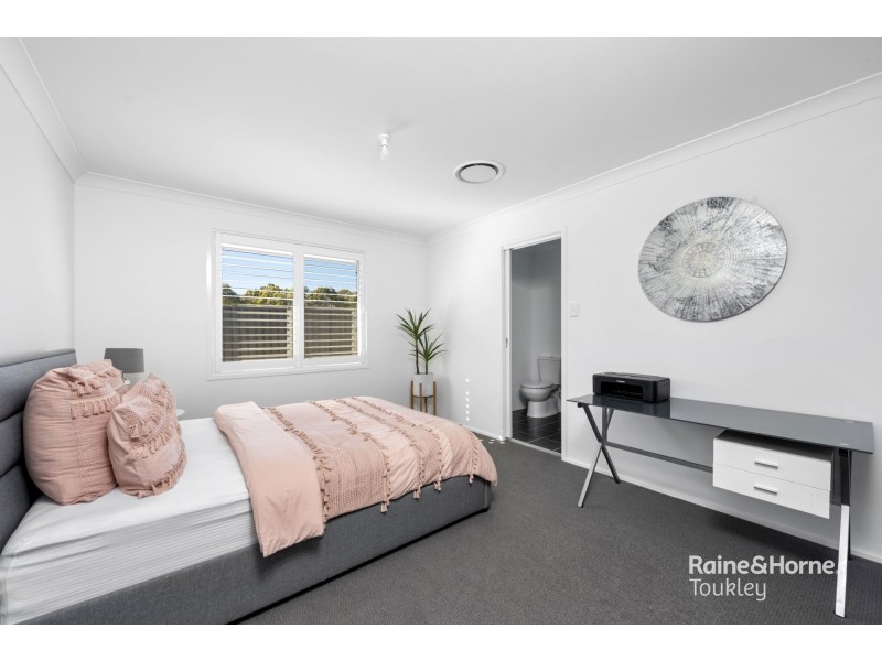 53 Voyager Street, Wadalba NSW 2259