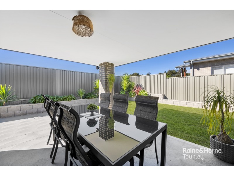53 Voyager Street, Wadalba NSW 2259
