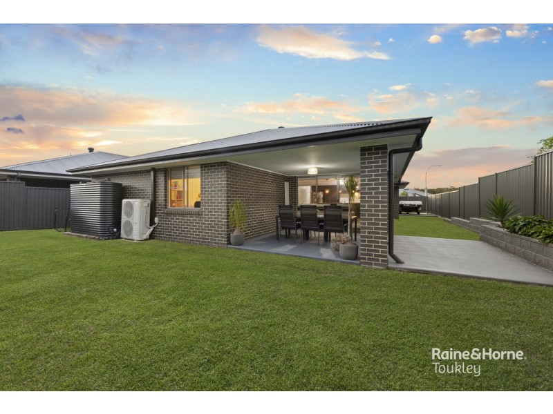 53 Voyager Street, Wadalba NSW 2259