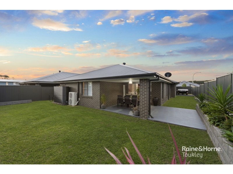 53 Voyager Street, Wadalba NSW 2259