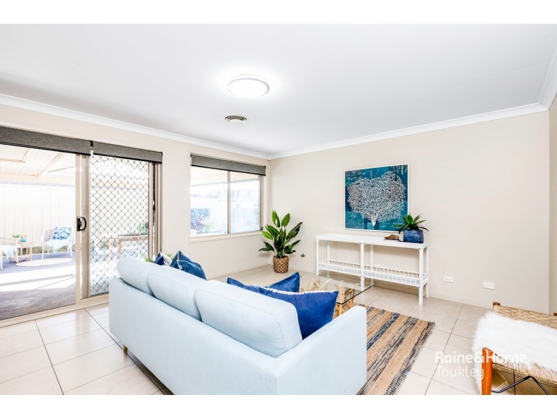 24 Cascades Road, Woongarrah NSW 2259