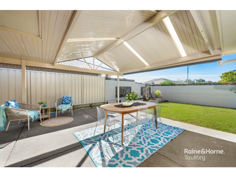 24 Cascades Road, Woongarrah NSW 2259