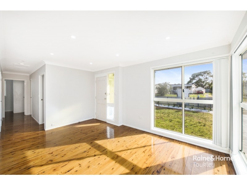 28 Coraldeen Avenue, Gorokan NSW 2263