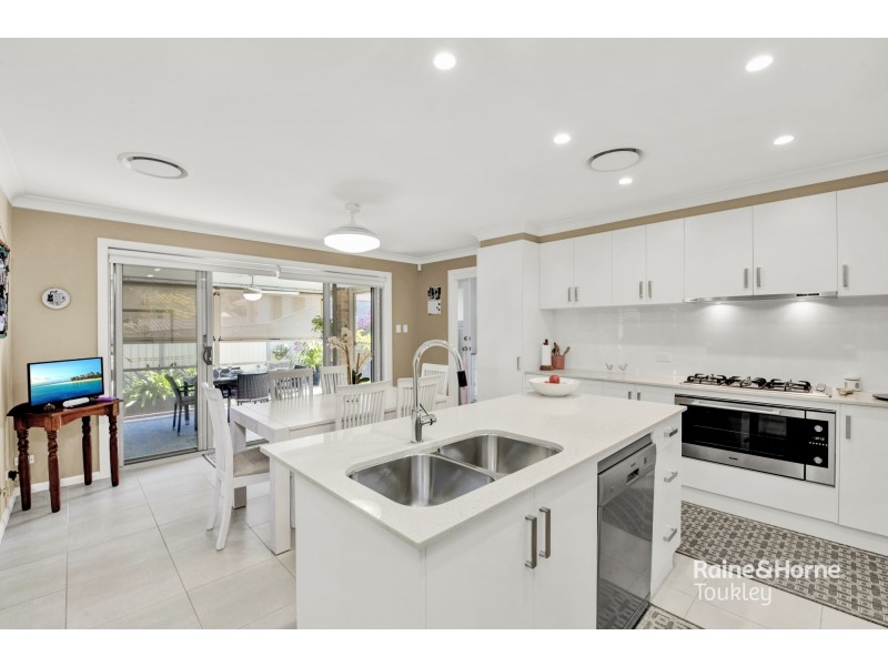 25 Bensley Close, Lake Haven NSW 2263