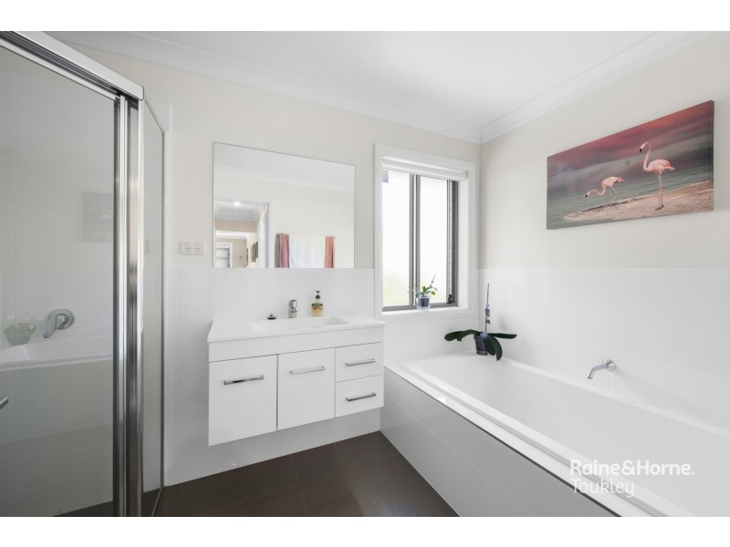 25 Bensley Close, Lake Haven NSW 2263