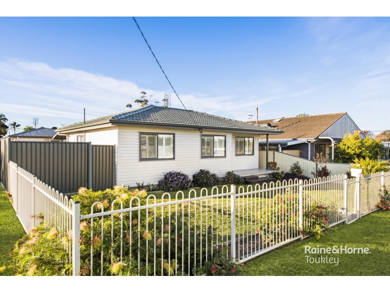 29 Merrendale Avenue, Gorokan NSW 2263
