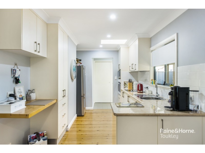 29 Merrendale Avenue, Gorokan NSW 2263